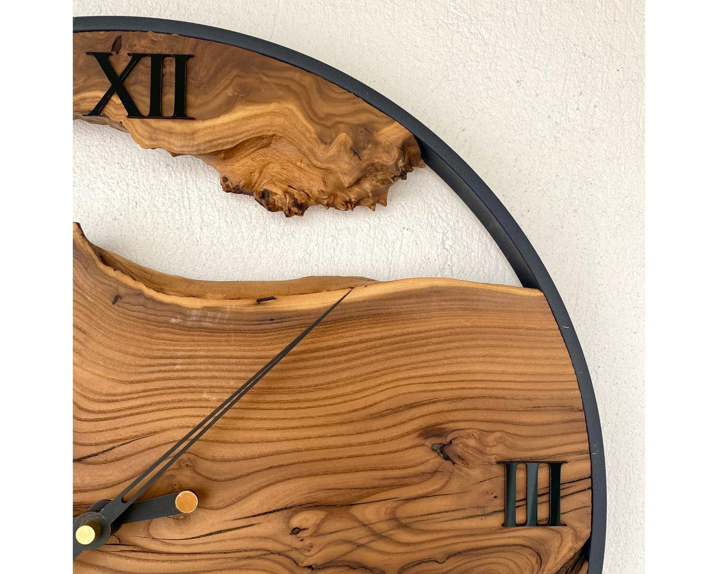 Live Edge sheesham Wood Big Wall Clock
