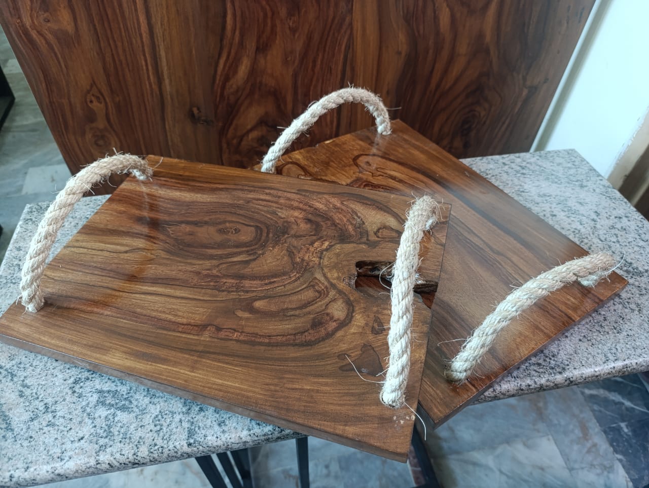 Rustic Sheesham wood serving tray with rope handles – perfect for decor and serving