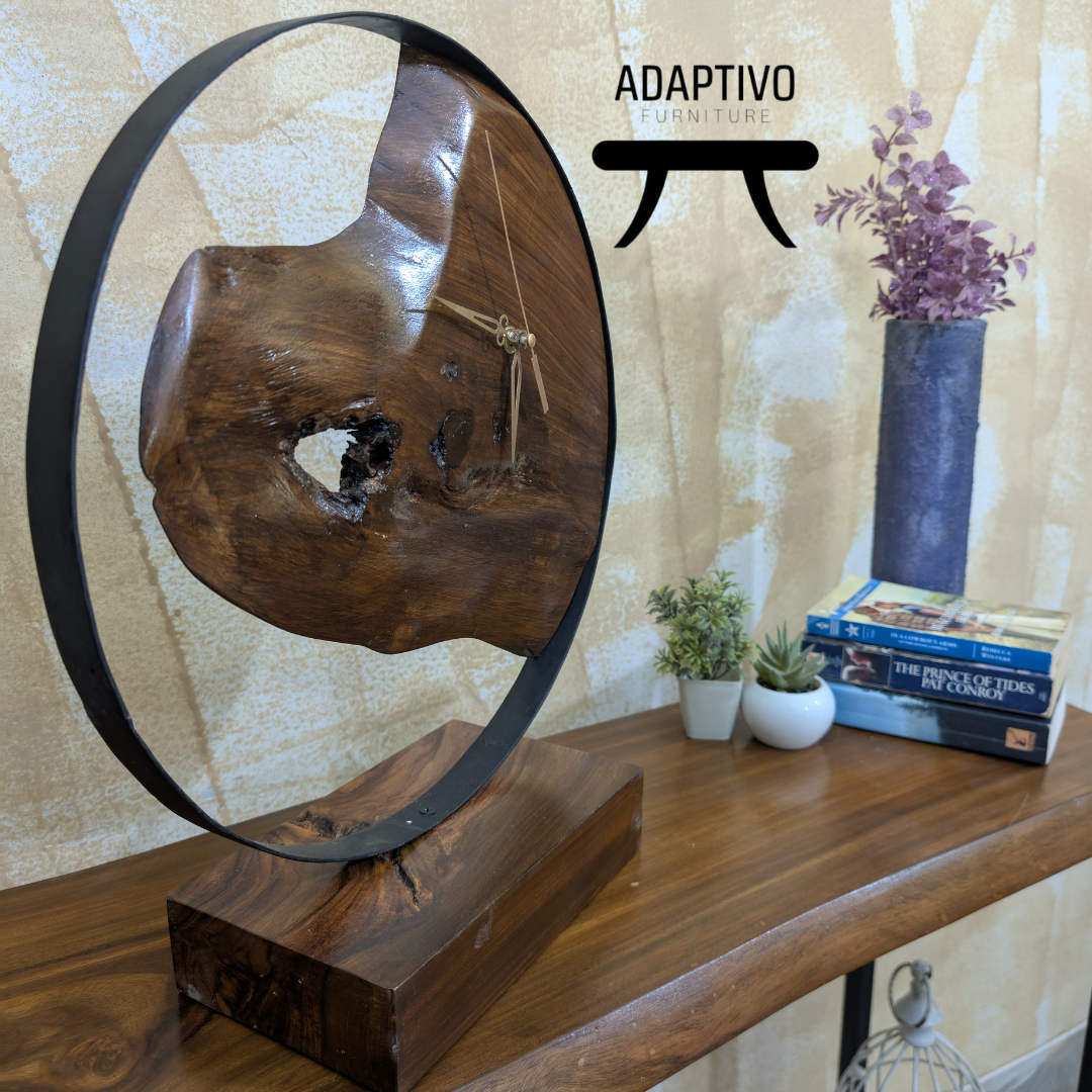 Handcrafted Sheesham wood and metal table clock rustic modern design – Adaptivo