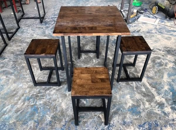Front view of 5 piece dining table and chairs set – Sheesham wood & metal