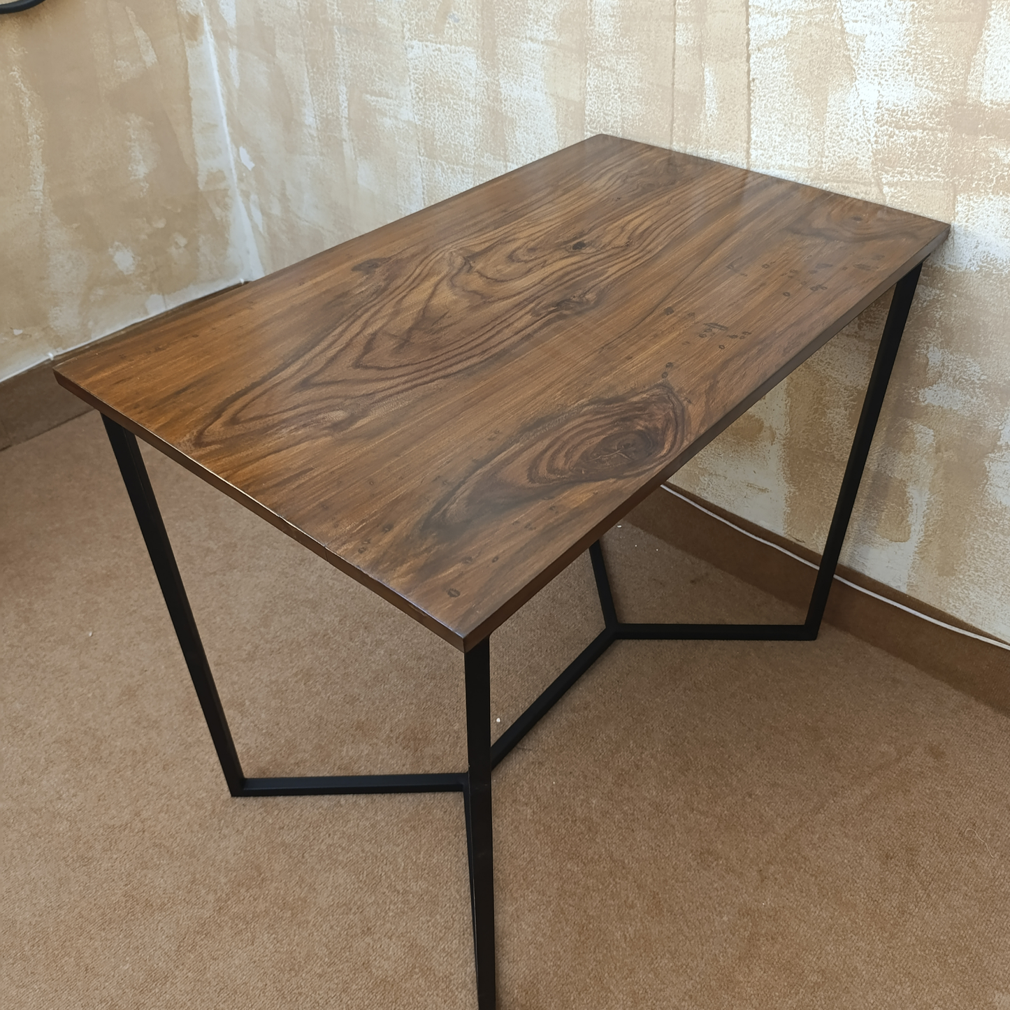 Sheesham Wood Dining Set with Metal Frame and Stools – Rustic Furniture Design