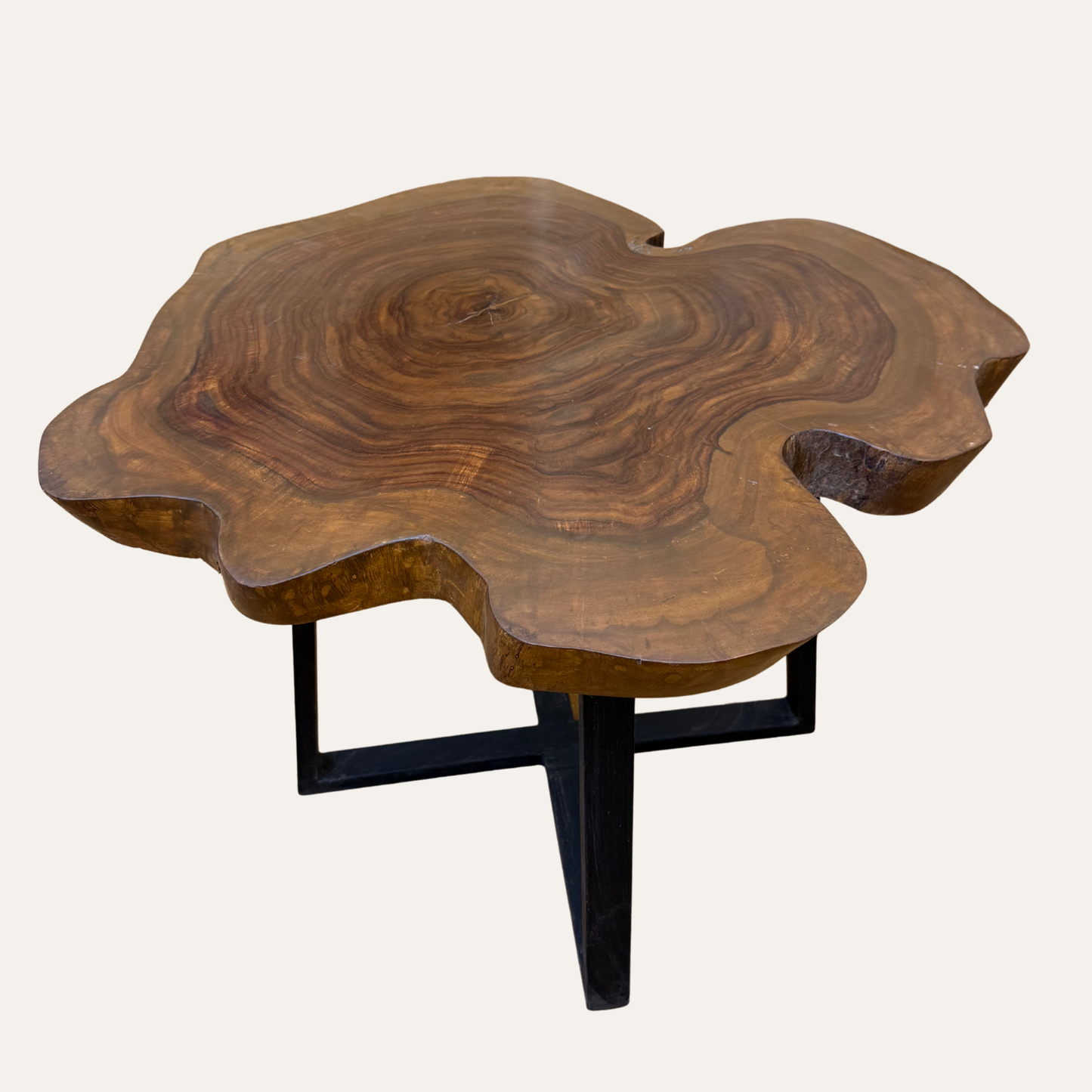 Handcrafted Sheesham Wood Round Table – Live Edge Design with Metal Base | Adaptivo Furniture