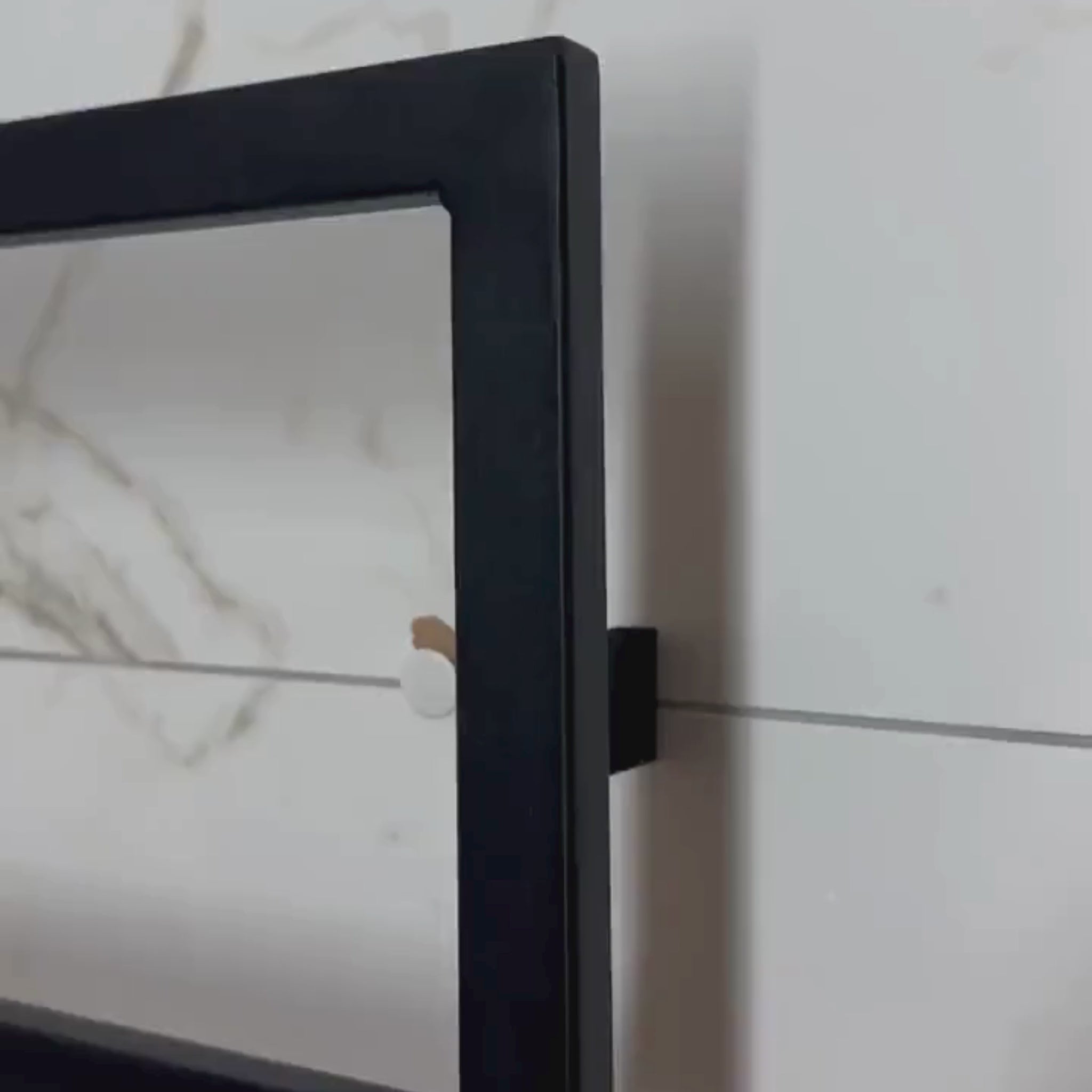 Modern Metal Towel Organizer – Sleek Bathroom & Hand Towel Holder | Adaptivo Furniture