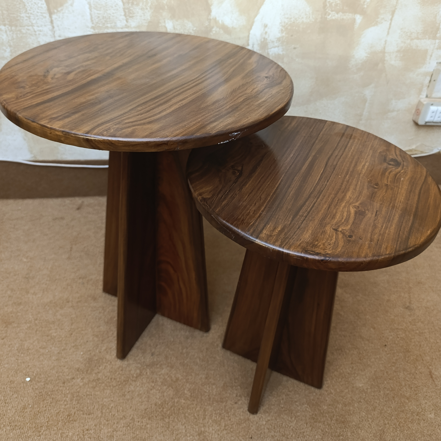Set of 2 Sheesham round nesting tables – handcrafted solid wood design by Adaptivo Furniture